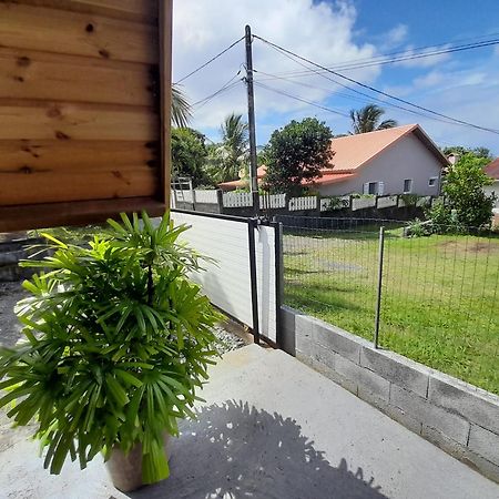 Charmant Chalet Avec Jacuzzi, L'Ile O Vert Saint-Philippe Esterno foto