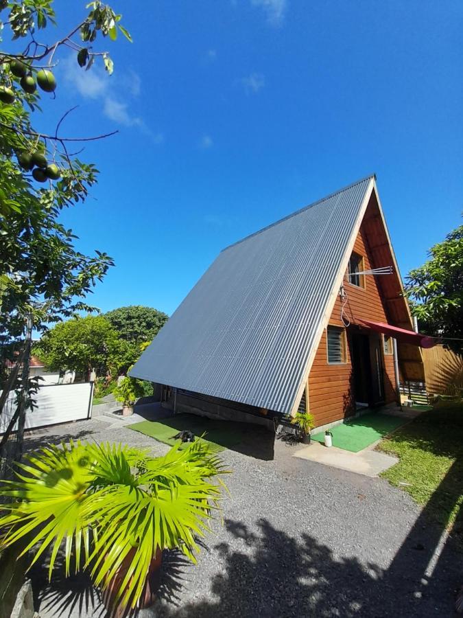 Charmant Chalet Avec Jacuzzi, L'Ile O Vert Saint-Philippe Esterno foto