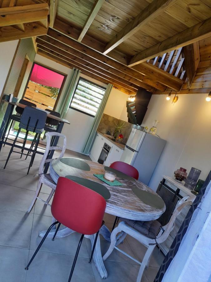 Charmant Chalet Avec Jacuzzi, L'Ile O Vert Saint-Philippe Esterno foto