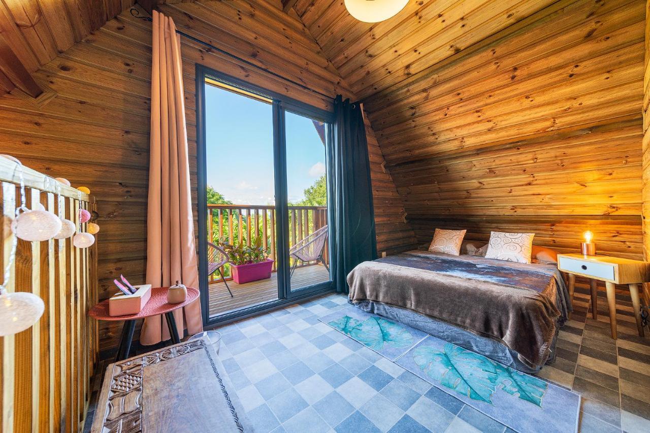 Charmant Chalet Avec Jacuzzi, L'Ile O Vert Saint-Philippe Esterno foto