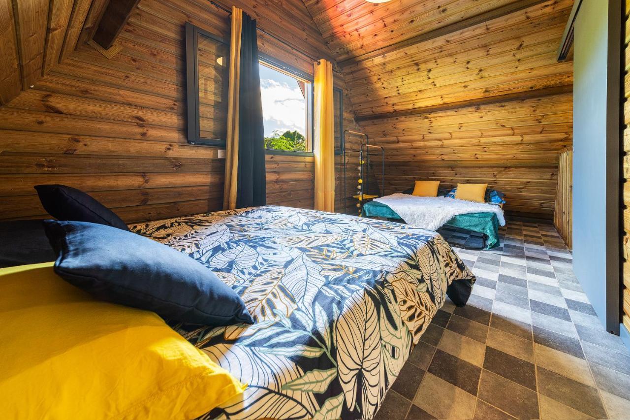 Charmant Chalet Avec Jacuzzi, L'Ile O Vert Saint-Philippe Esterno foto