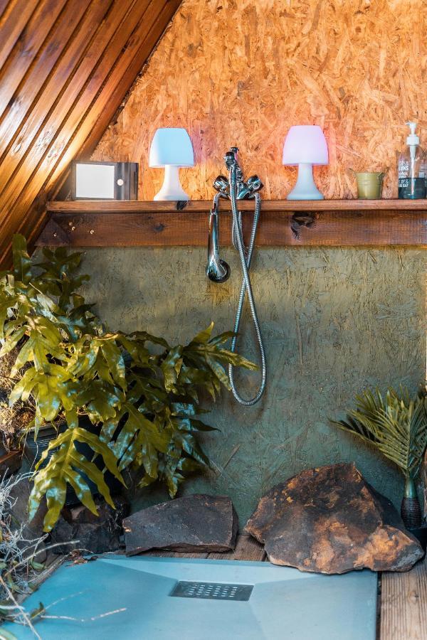 Charmant Chalet Avec Jacuzzi, L'Ile O Vert Saint-Philippe Esterno foto