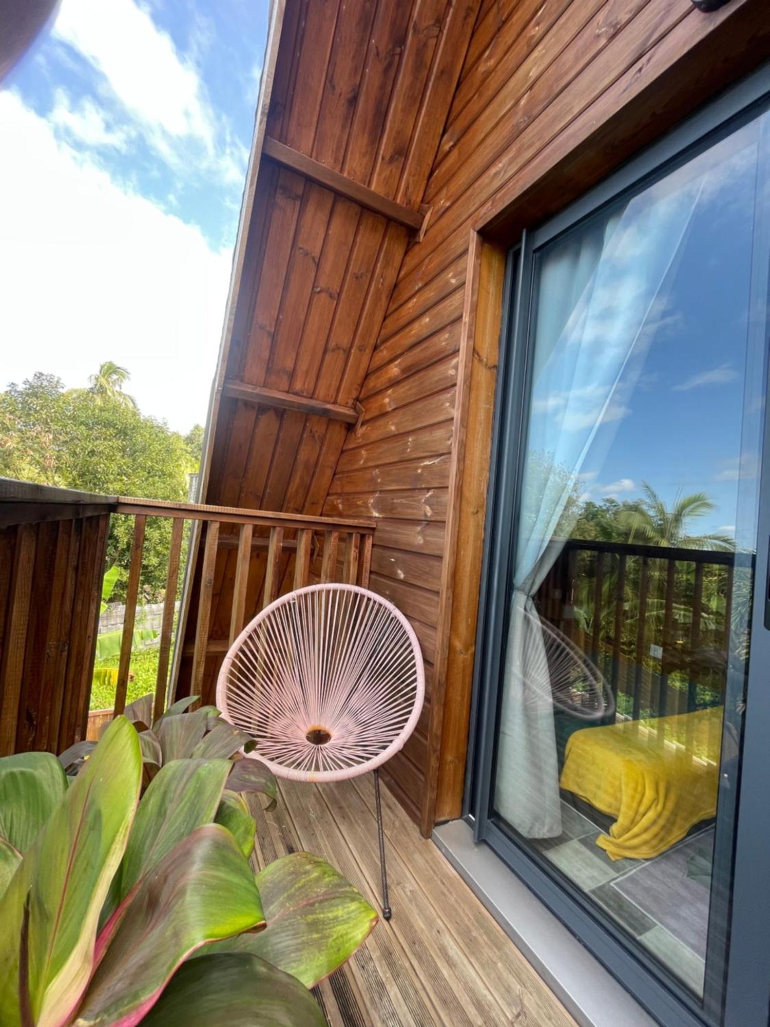 Charmant Chalet Avec Jacuzzi, L'Ile O Vert Saint-Philippe Esterno foto